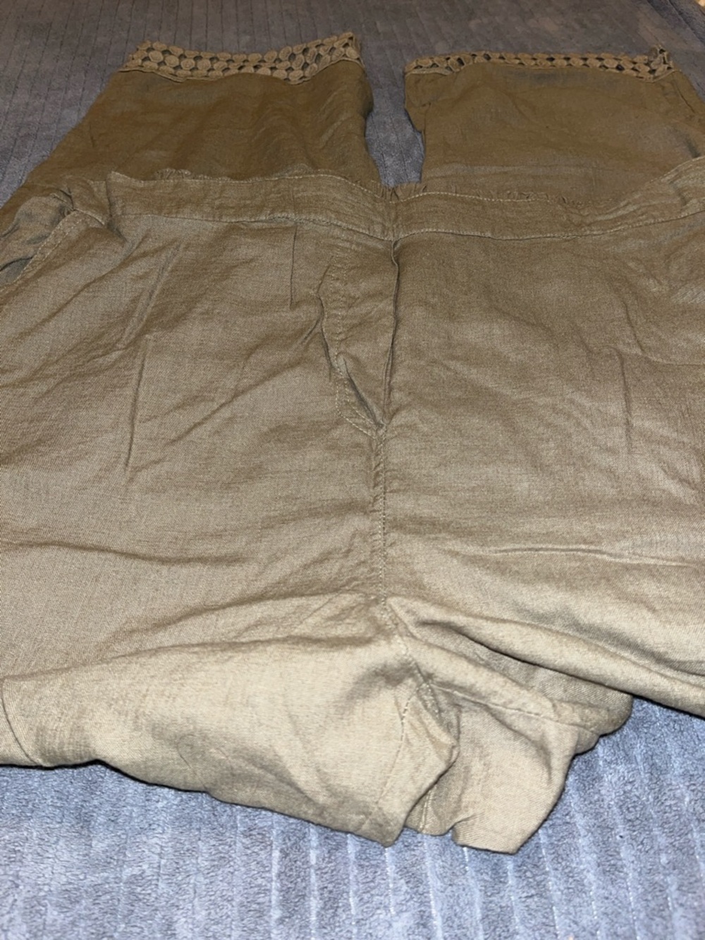 Dana Buchman Olive Cropped Pants